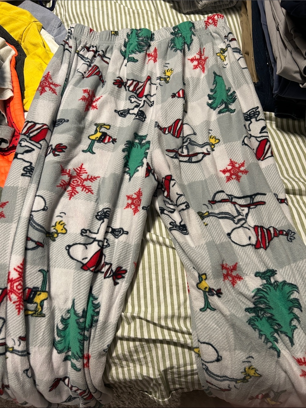 Peanuts Gray Snoopy & Woodstock Holiday Pajama Pants